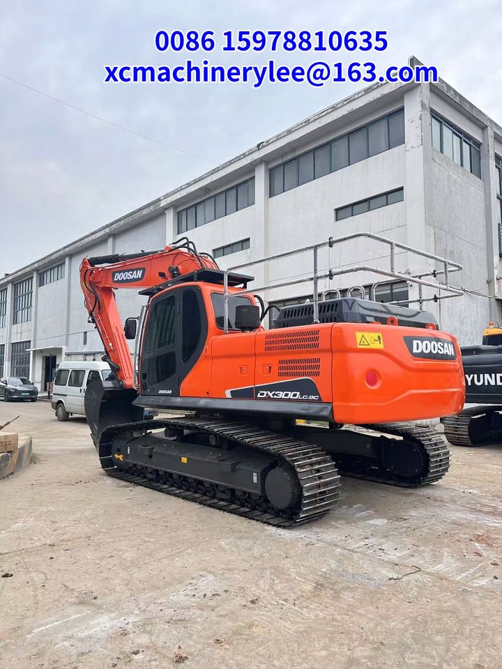 2023 Doosan DX300LC-9C crawler excavator, rear three-quarter view 2023 Doosan DX300LC-9C crawler excavator, rear three-quarter view