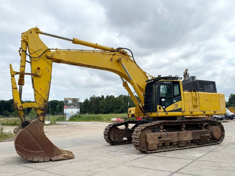 2017 Komatsu PC700LC-11 crawler excavator, side view