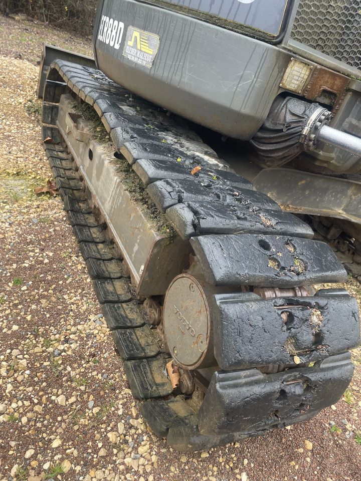 2014 Volvo ECR88D crawler excavator track detail 2014 Volvo ECR88D crawler excavator track detail