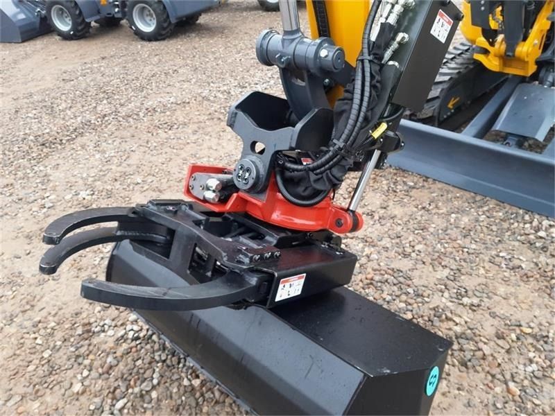 XCMG XE27E mini excavator attachment detail XCMG XE27E mini excavator attachment detail