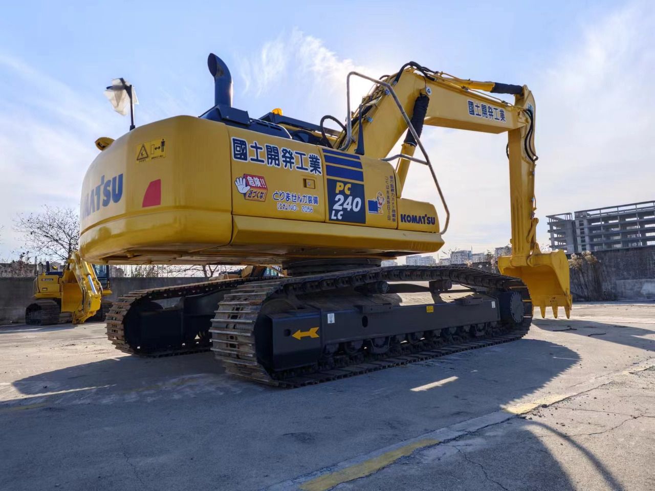 Komatsu PC240LC-8N1 crawler excavator, rear three-quarter view