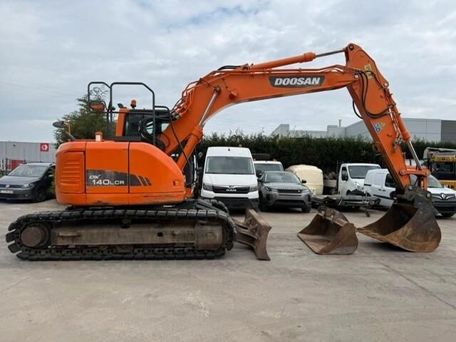 2014 Doosan DX140LCR-3 crawler excavator side view