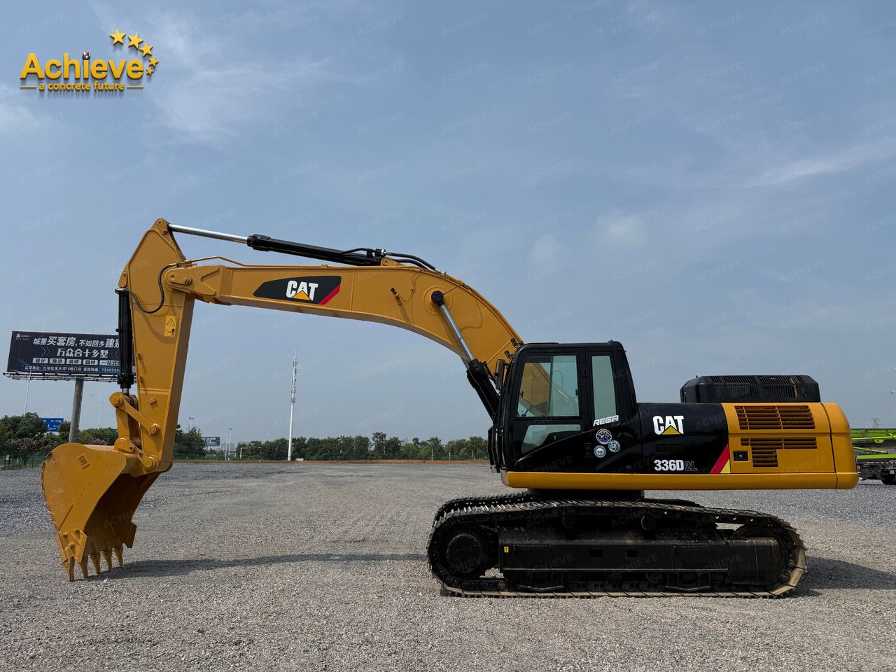 2024 Caterpillar 336D2L crawler excavator side view 2024 Caterpillar 336D2L crawler excavator side view