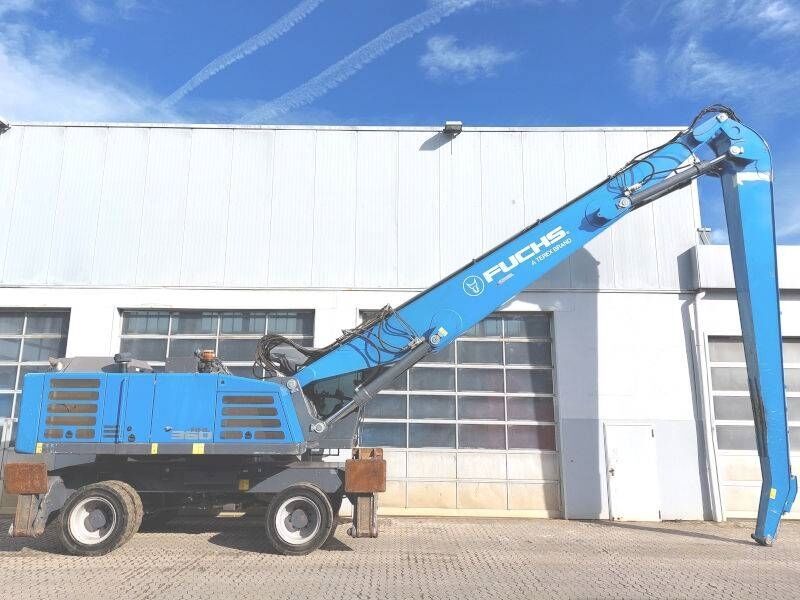 2018 Fuchs MHL360 F material handler side view