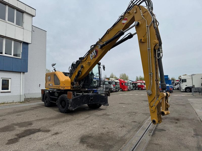 2022 Caterpillar MH3024 wheel excavator, side profile view 2022 Caterpillar MH3024 wheel excavator, side profile view