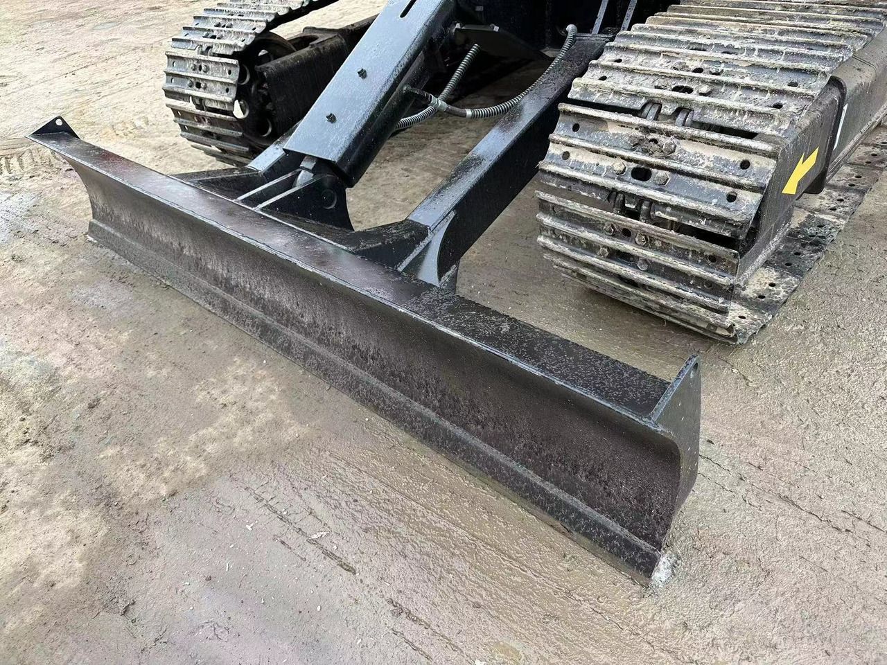 2024 Caterpillar 307E2 mini excavator dozer blade and tracks 2024 Caterpillar 307E2 mini excavator dozer blade and tracks