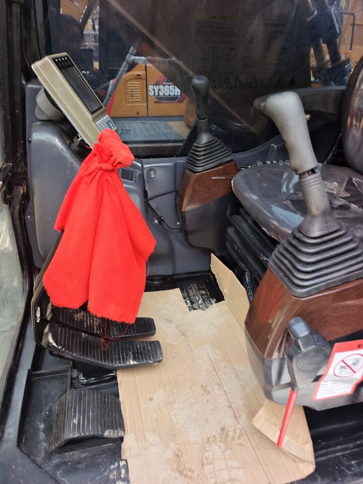 2025 Sany SY365H crawler excavator interior cab view