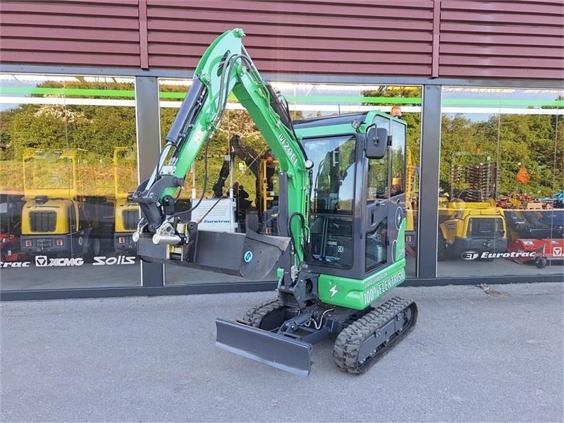 2025 Mole M20 (VI20EL) mini excavator, front three-quarter view 2025 Mole M20 (VI20EL) mini excavator, front three-quarter view