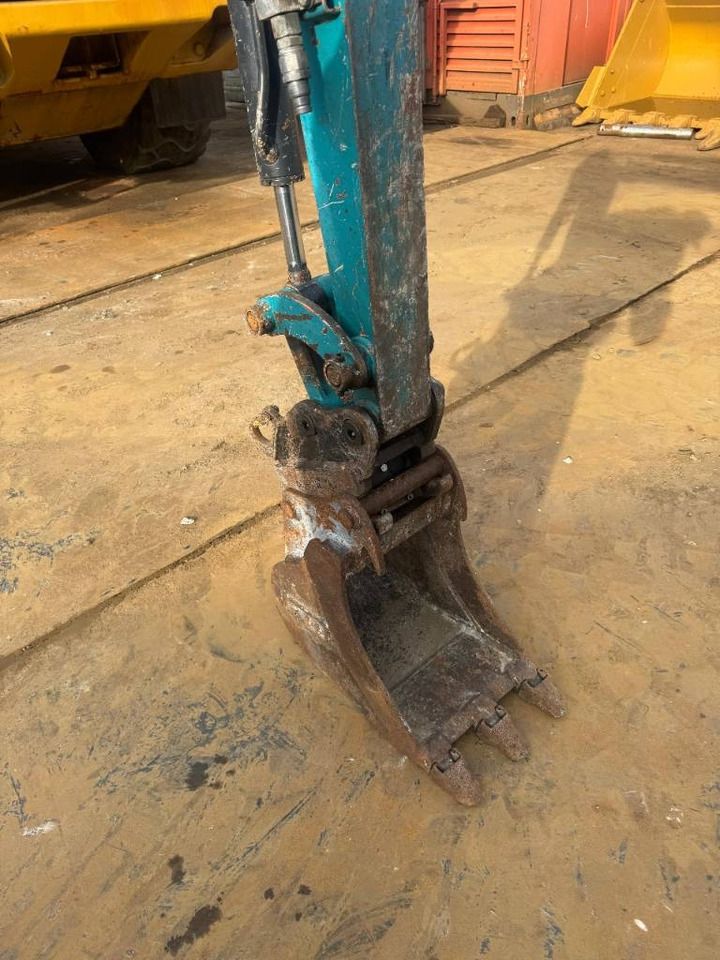 2017 Hitachi ZX17U mini excavator bucket and arm detail 2017 Hitachi ZX17U mini excavator bucket and arm detail