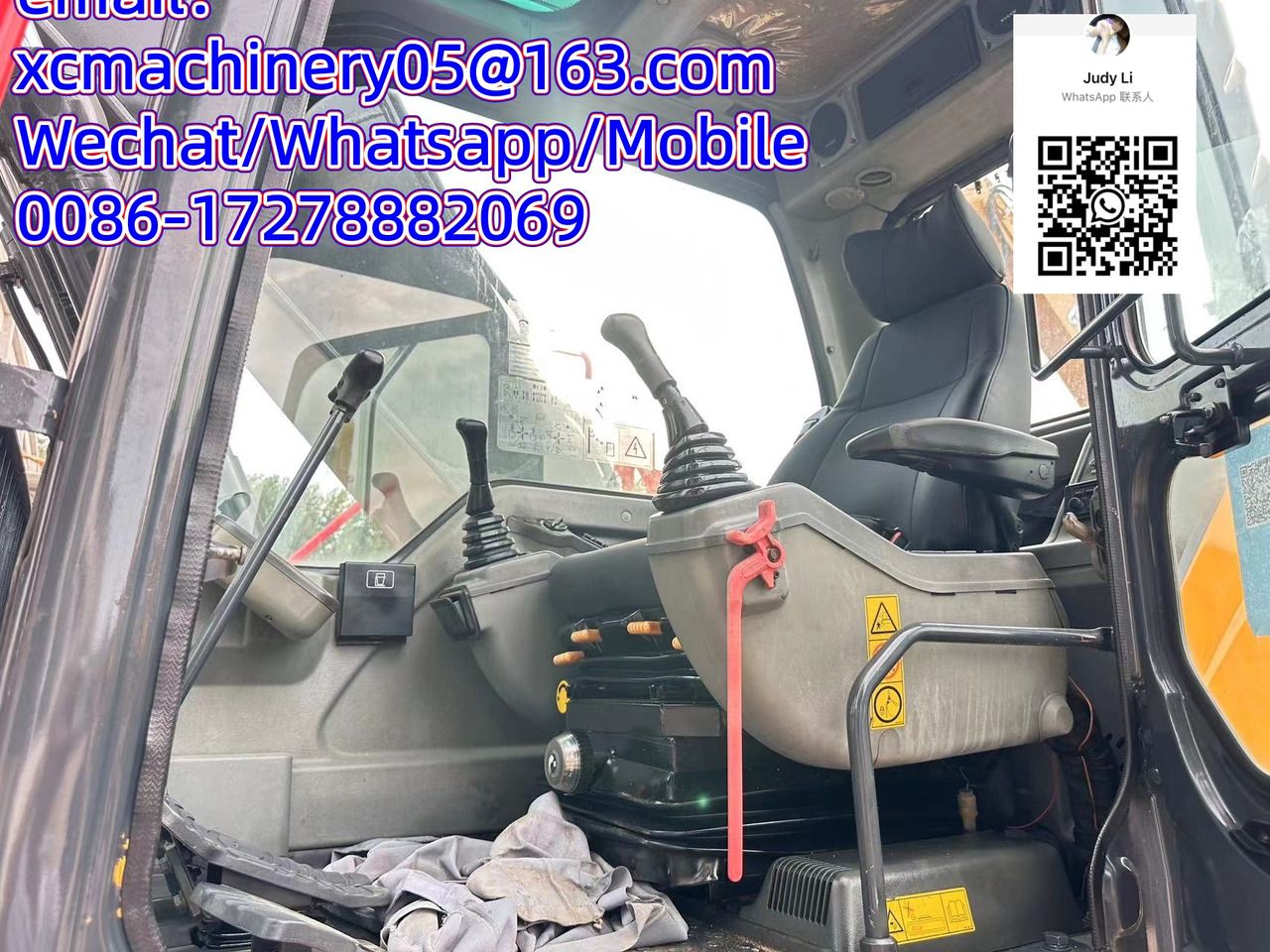 2022 Volvo EC210DL crawler excavator interior view 2022 Volvo EC210DL crawler excavator interior view