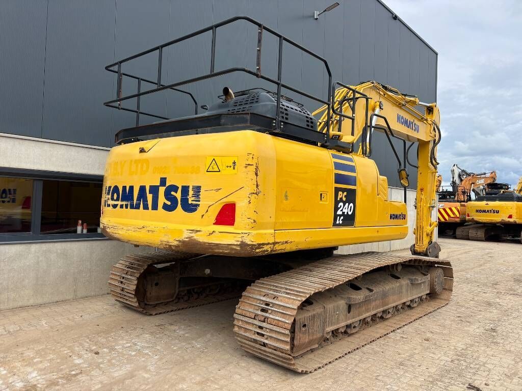 2019 Komatsu PC240LC-11 crawler excavator rear three-quarter view 2019 Komatsu PC240LC-11 crawler excavator rear three-quarter view
