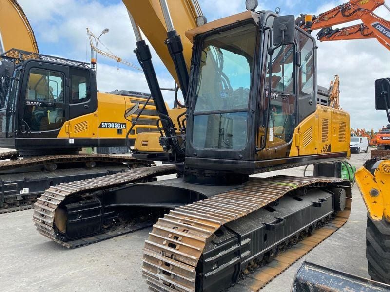 2020 Sany SY215C crawler excavator, front three-quarter view