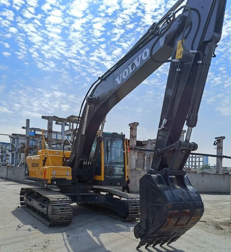 2023 Volvo EC210B crawler excavator, front three-quarter view 2023 Volvo EC210B crawler excavator, front three-quarter view