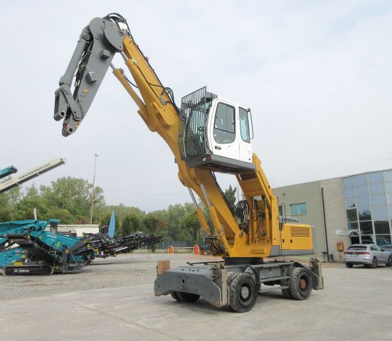 2007 Liebherr A924 material handler, side view 2007 Liebherr A924 material handler, side view
