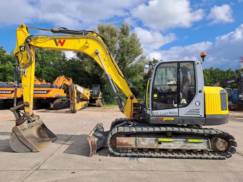 2020 Wacker Neuson ET145 crawler excavator side view