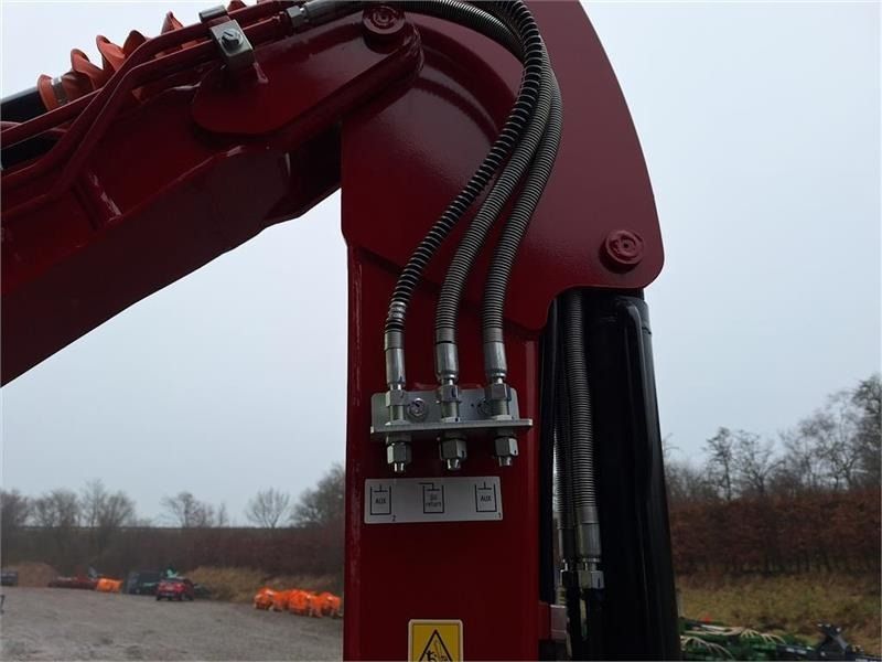 2025 Mole M25 mini excavator boom hydraulic connections 2025 Mole M25 mini excavator boom hydraulic connections