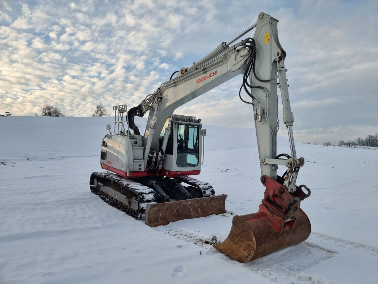 2020 Takeuchi TB2150R crawler excavator, side view 2020 Takeuchi TB2150R crawler excavator, side view