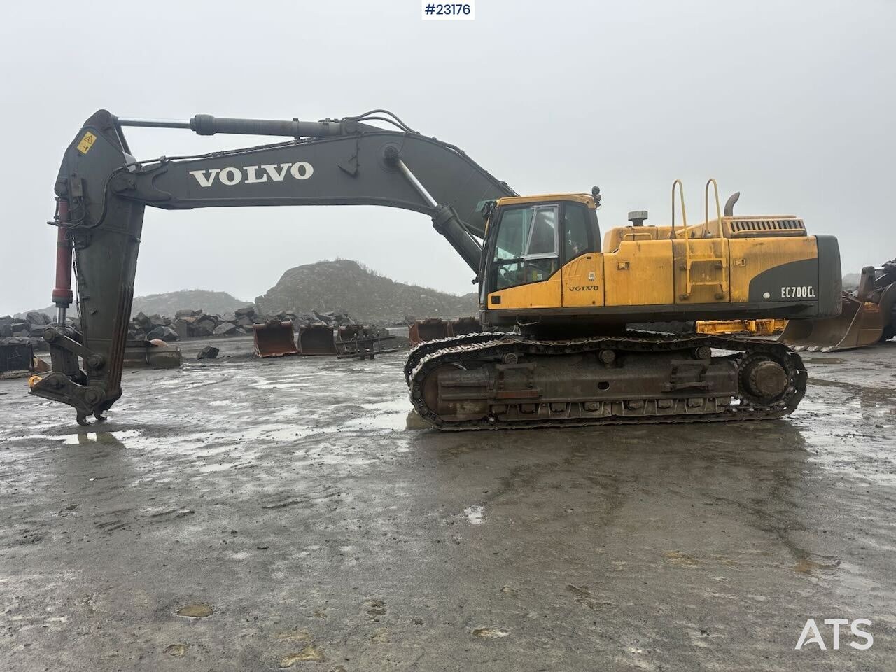2012 Volvo EC700CL crawler excavator, side view 2012 Volvo EC700CL crawler excavator, side view