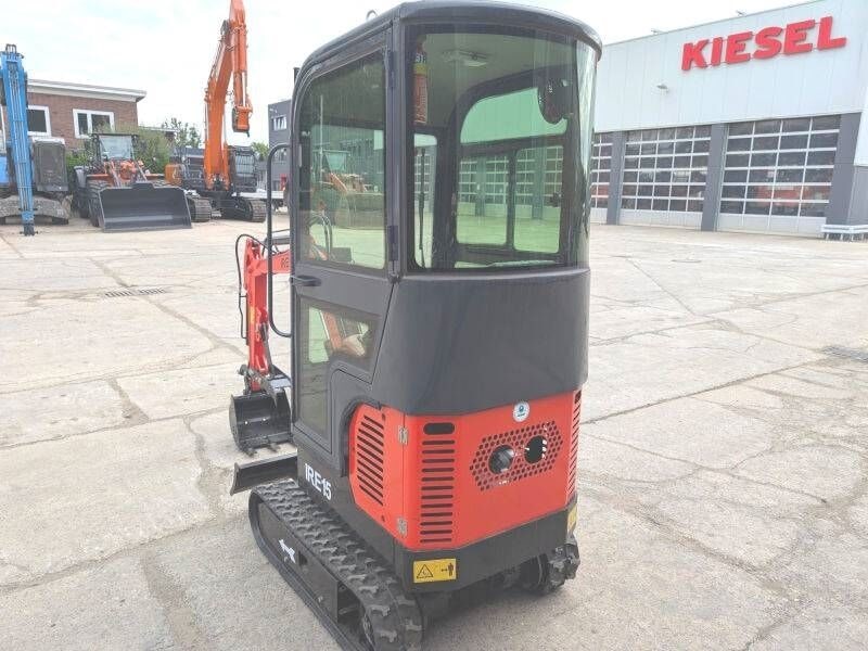 2025 Ingersoll Rand IRE 15 mini excavator rear view 2025 Ingersoll Rand IRE 15 mini excavator rear view