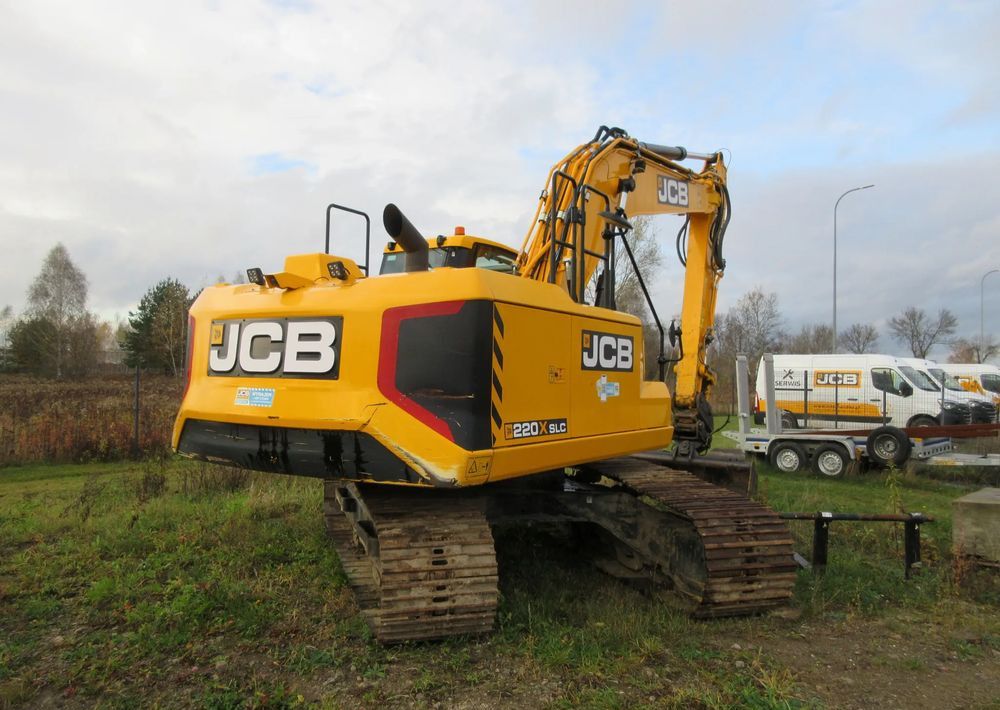 2023 JCB 220X SLC crawler excavator, rear three-quarter view 2023 JCB 220X SLC crawler excavator, rear three-quarter view