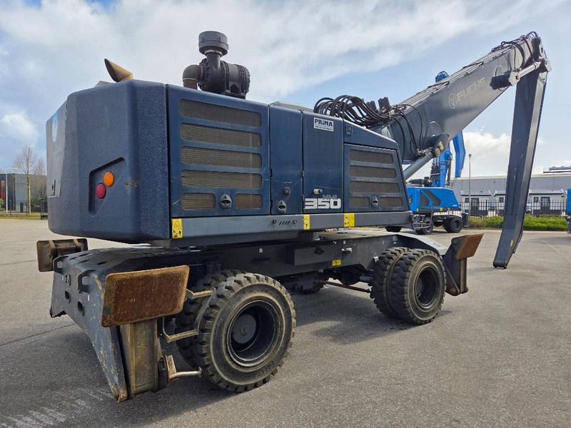 2017 Fuchs MHL350F material handler, rear three-quarter view 2017 Fuchs MHL350F material handler, rear three-quarter view