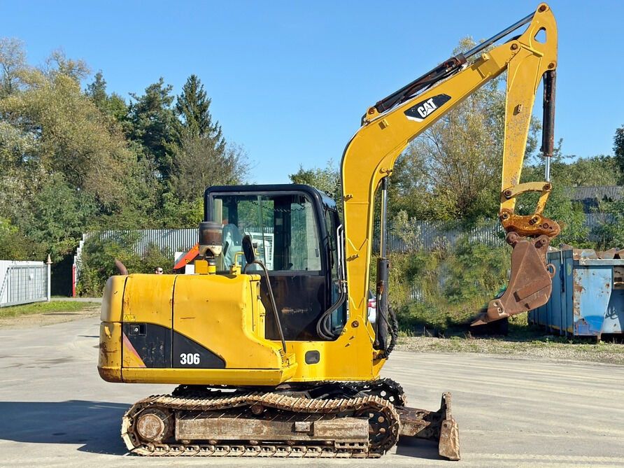 2011 Caterpillar 306 mini excavator, side profile view