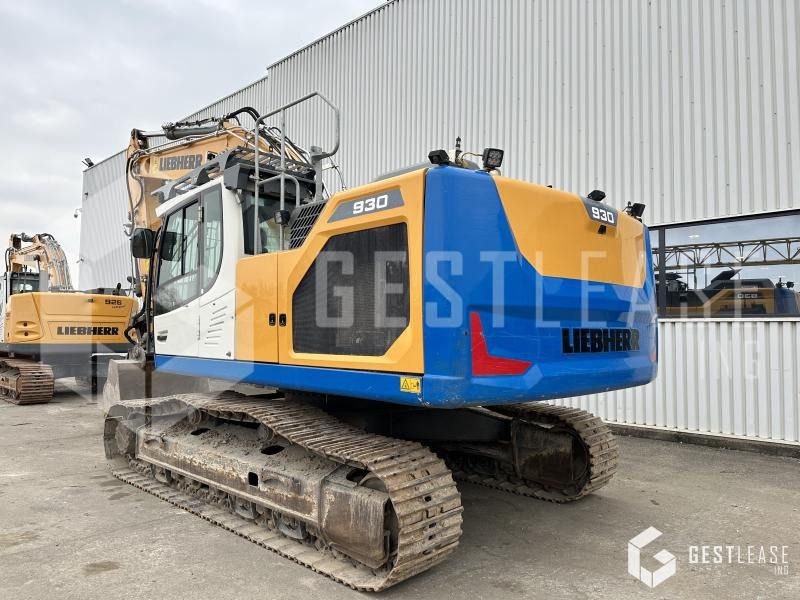 2019 Liebherr R930 LC G8 crawler excavator, rear three-quarter view