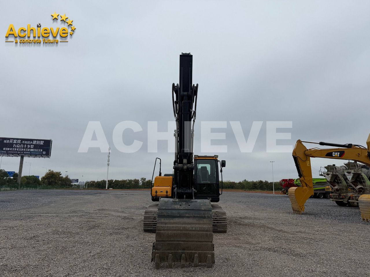 2025 Hyundai R220LC crawler excavator, front view 2025 Hyundai R220LC crawler excavator, front view