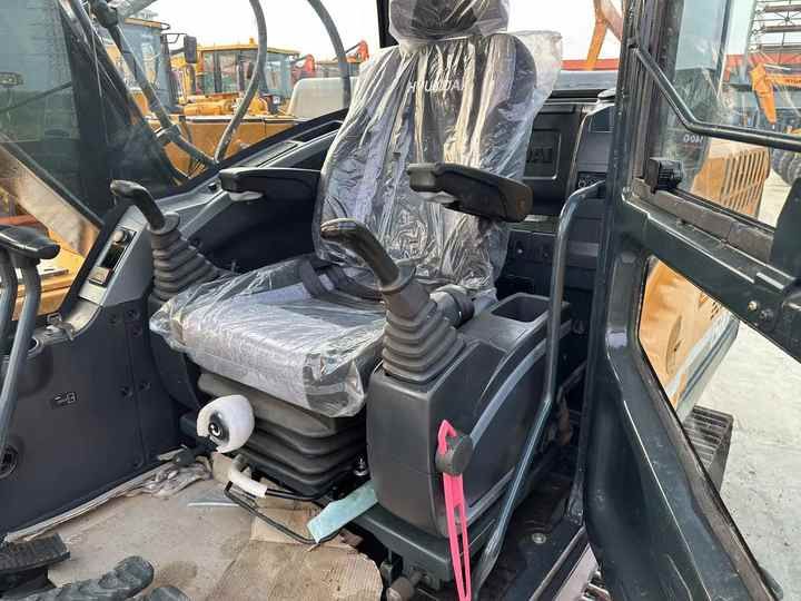 2022 Hyundai 150-9 Escavatore Cingolato 2022 Hyundai 150-9 Escavatore Cingolato
