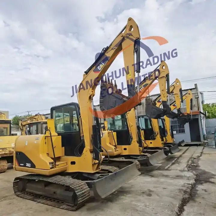 2016 Caterpillar 306D excavator, side view 2016 Caterpillar 306D excavator, side view