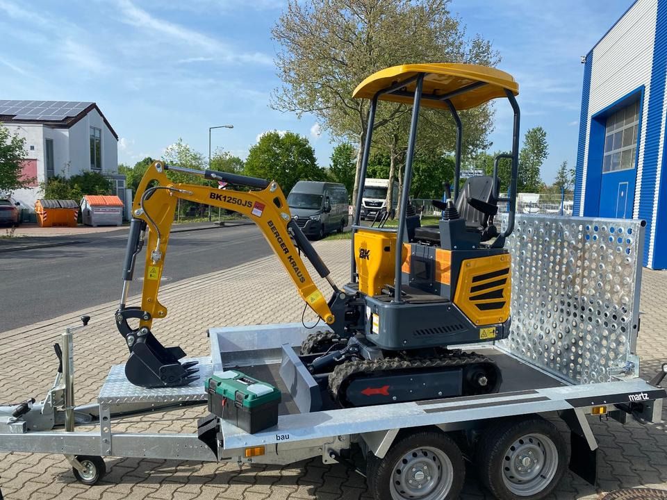 Berger Kraus BK1250JS mini excavator, side view