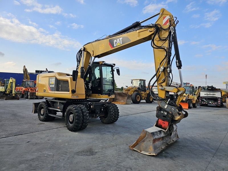 2016 Caterpillar M318F wheel excavator, side view 2016 Caterpillar M318F wheel excavator, side view