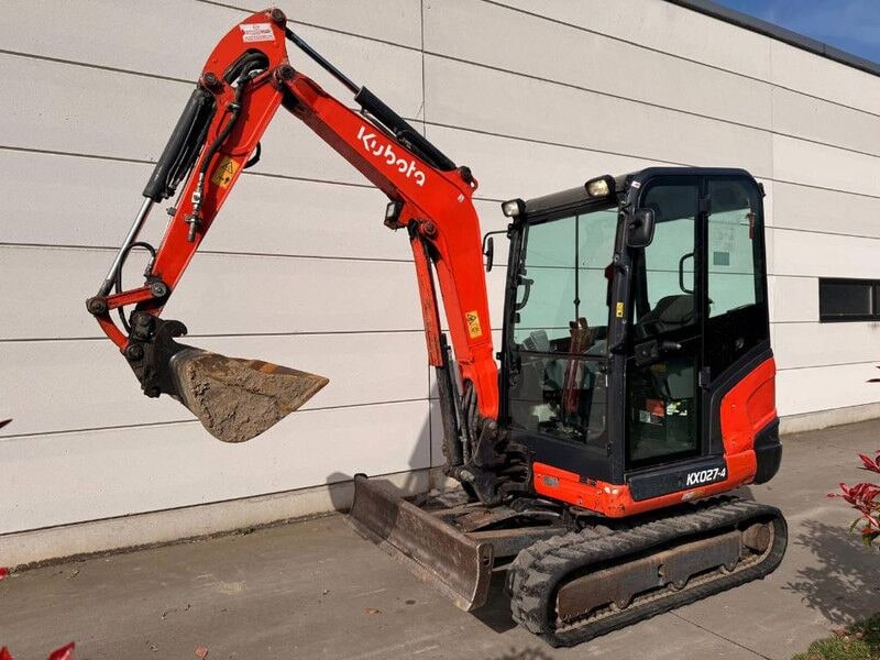 2018 Kubota KX027-4 mini excavator, side view 2018 Kubota KX027-4 mini excavator, side view