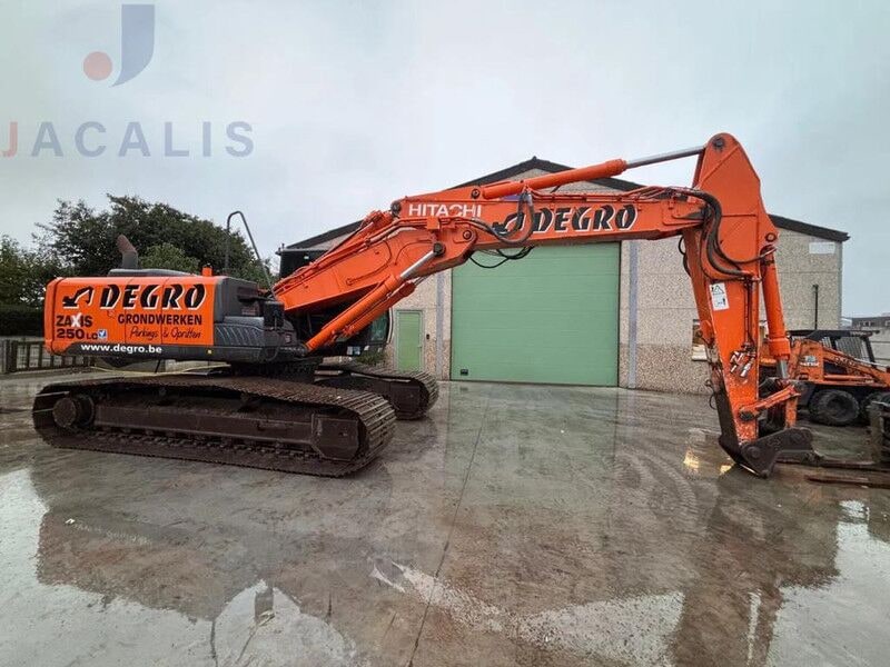 2012 Hitachi ZX250LC-5B crawler excavator side view
