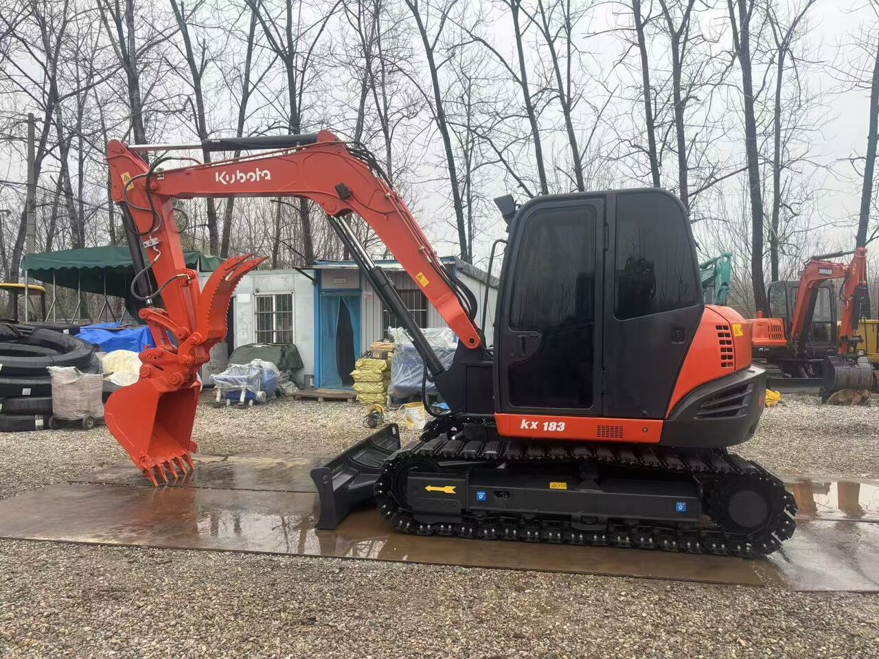 2024 Kubota KX183 mini excavator, side profile view 2024 Kubota KX183 mini excavator, side profile view