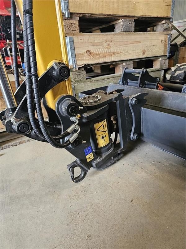 2023 Sany SY26U crawler excavator tiltrotator attachment detail 2023 Sany SY26U crawler excavator tiltrotator attachment detail