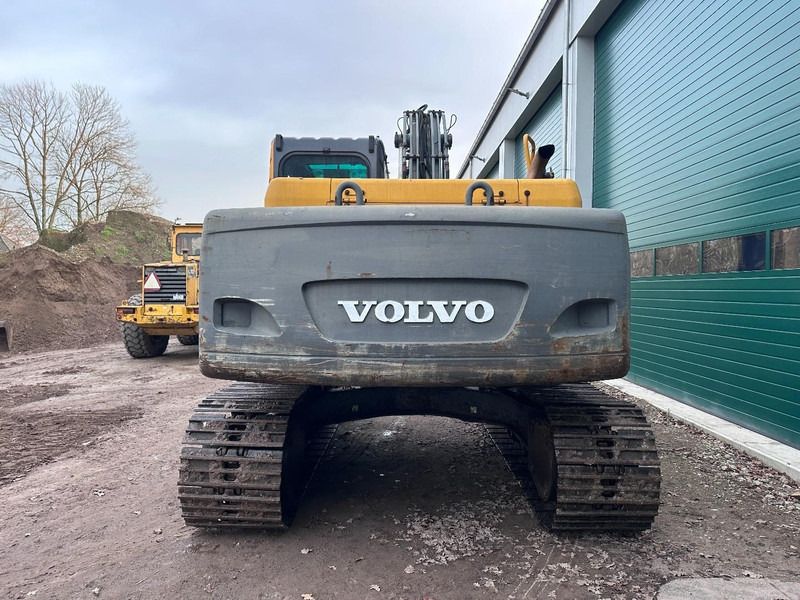 2003 Volvo EC160 crawler excavator, rear view 2003 Volvo EC160 crawler excavator, rear view