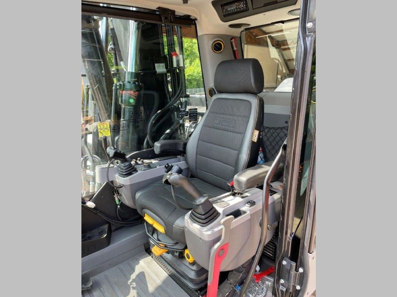 JCB 150X LC Crawler Excavator interior view JCB 150X LC Crawler Excavator interior view