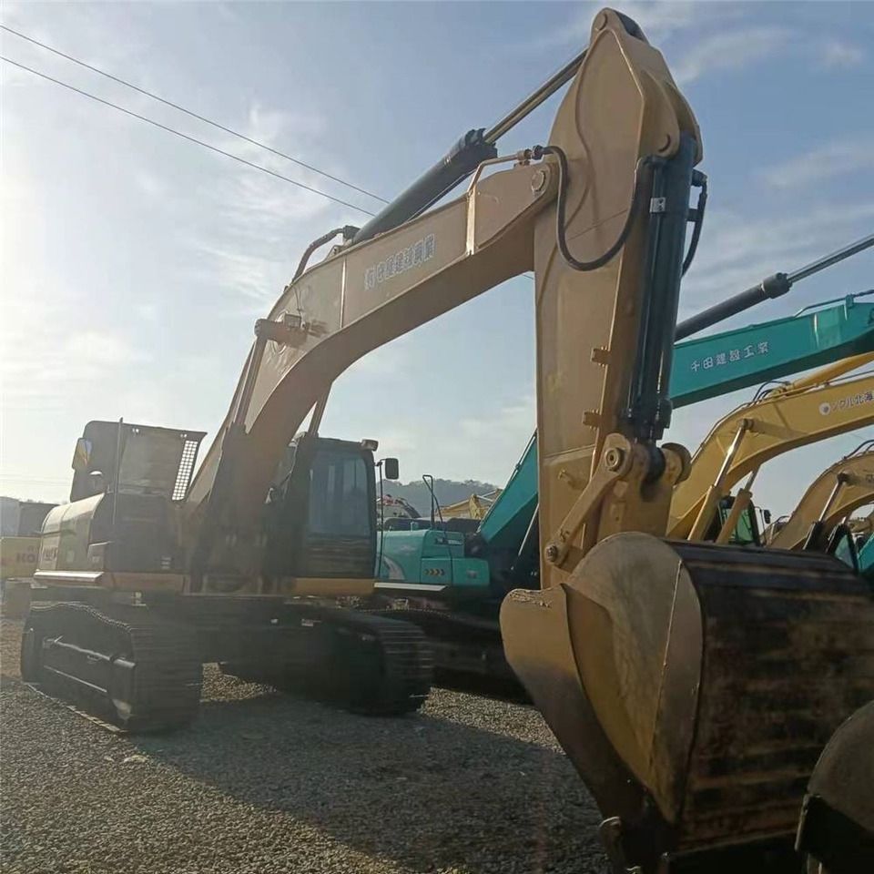 2023 Caterpillar 336D crawler excavator, side view