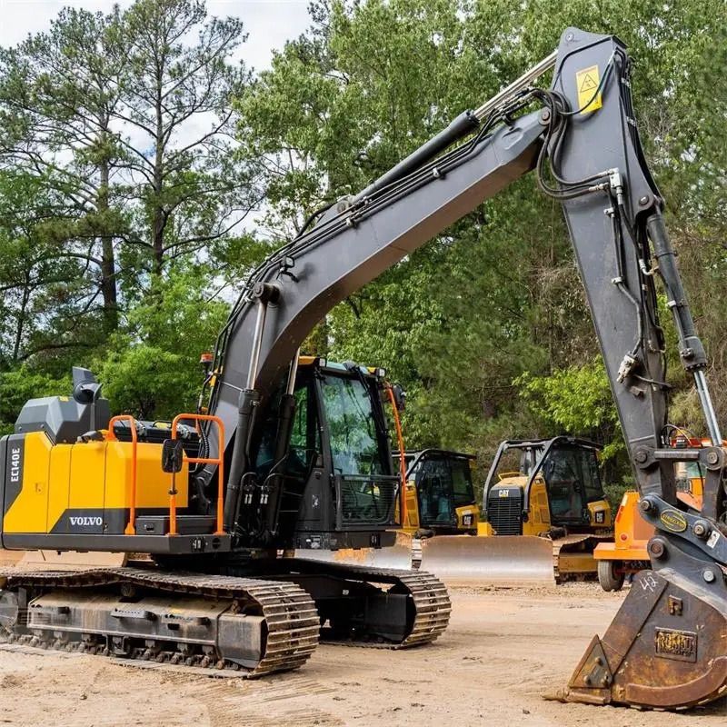 Volvo EC140E crawler excavator, side view Volvo EC140E crawler excavator, side view