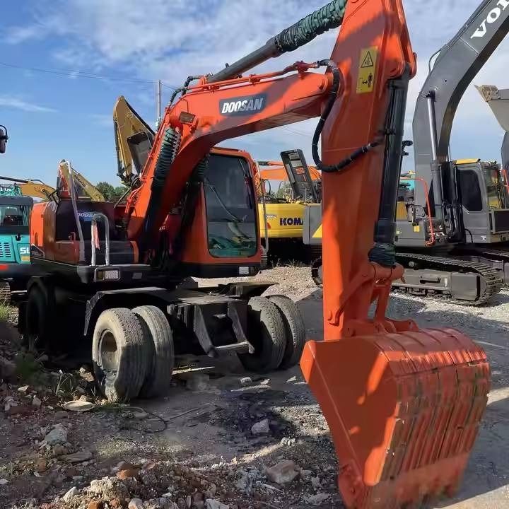 2023 Doosan DX150W-9C Wheel Excavator 2023 Doosan DX150W-9C Wheel Excavator