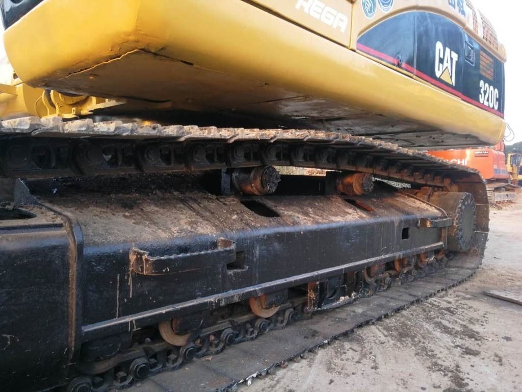 2023 Caterpillar 320C crawler excavator undercarriage view 2023 Caterpillar 320C crawler excavator undercarriage view