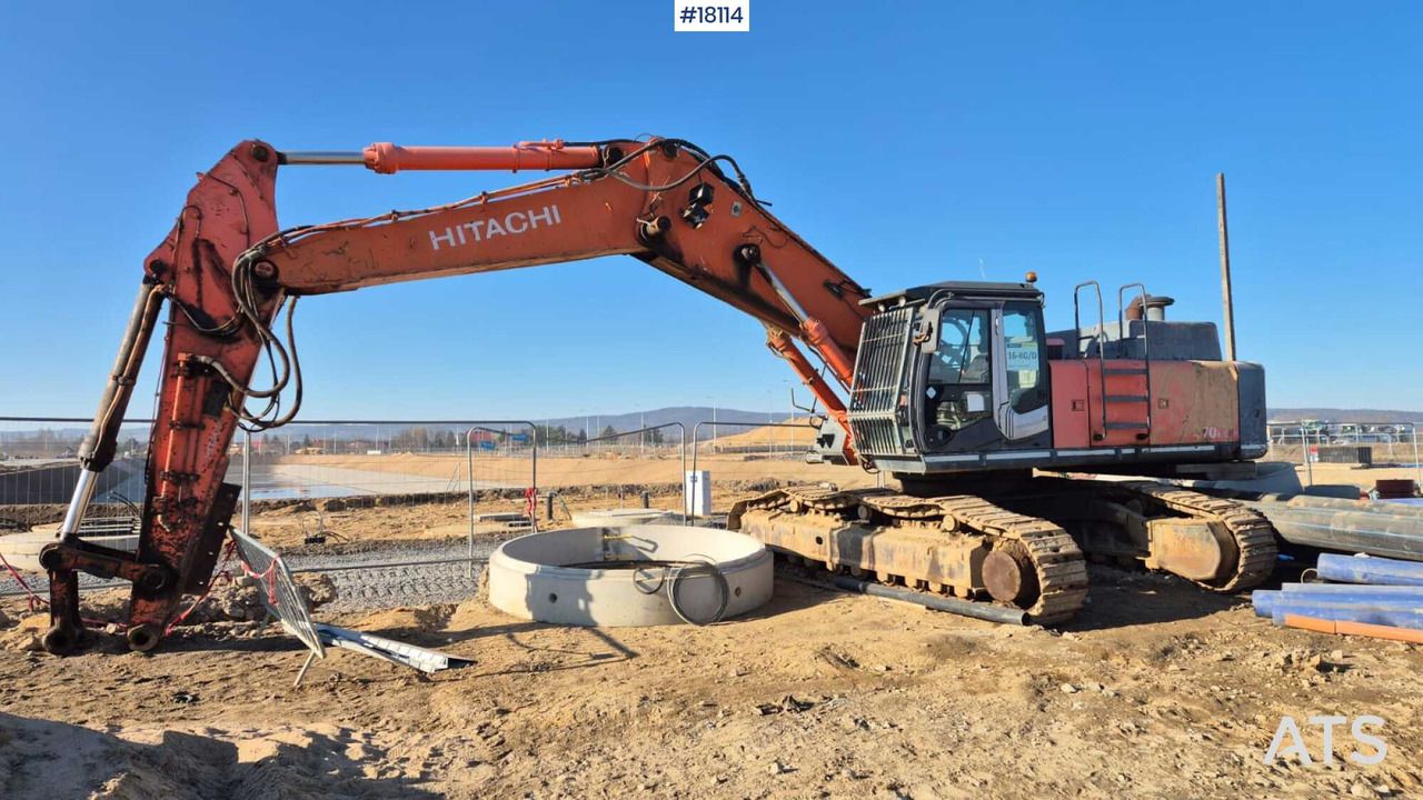 2008 Hitachi ZX470LCH-3 crawler excavator side view 2008 Hitachi ZX470LCH-3 crawler excavator side view