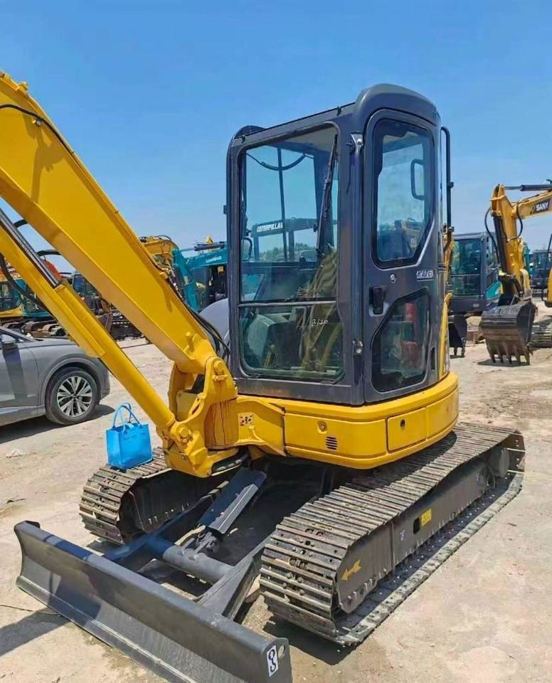 2024 Komatsu PC40 Mini Excavator, front three-quarter view