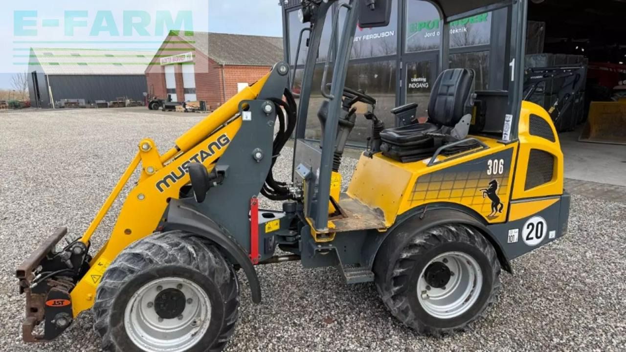 2014 Mustang AL 306 mini excavator, side profile view 2014 Mustang AL 306 mini excavator, side profile view