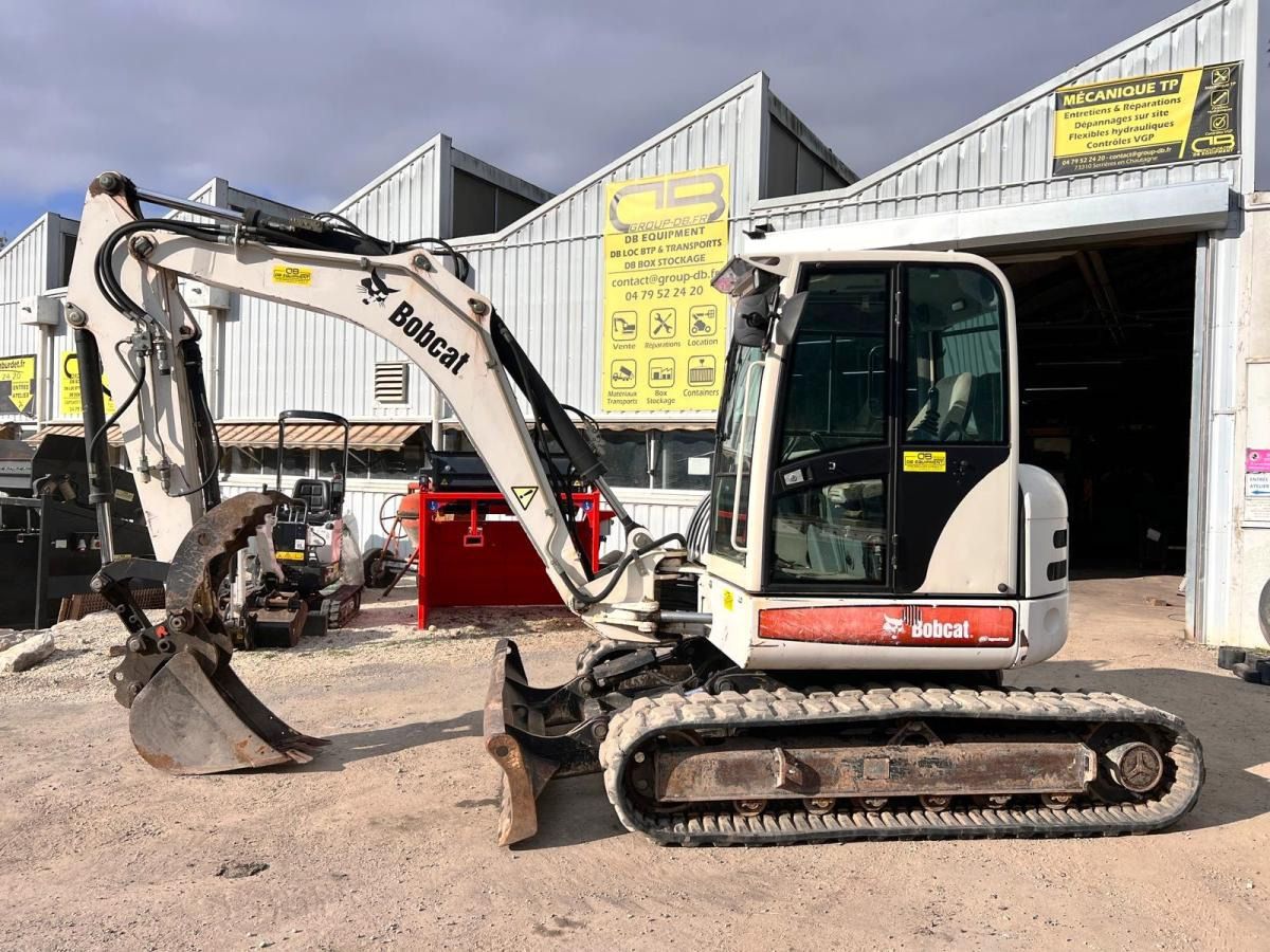 2007 Bobcat 442B crawler excavator, side view 2007 Bobcat 442B crawler excavator, side view