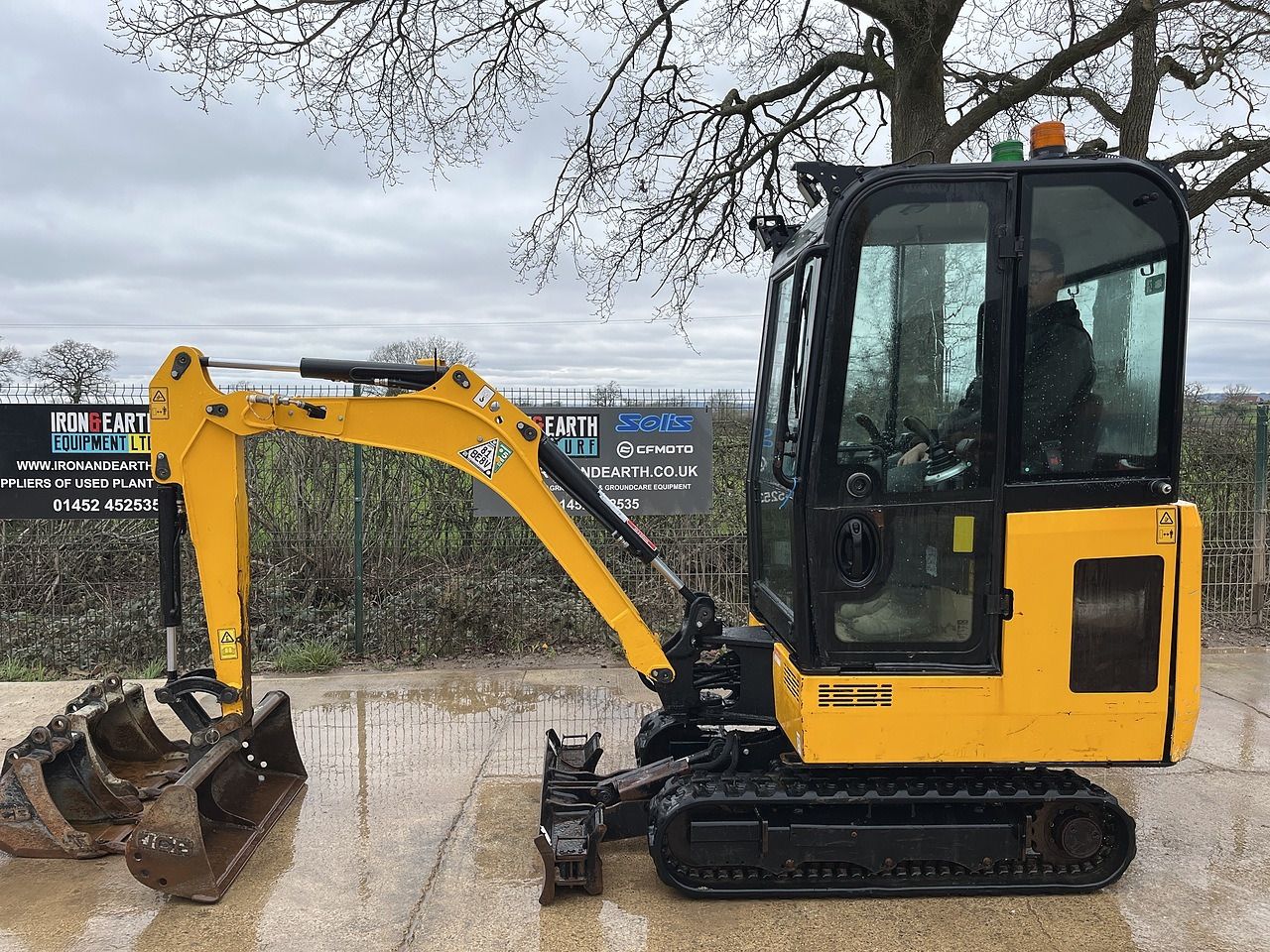 2022 JCB 16C-1 mini excavator, side profile view 2022 JCB 16C-1 mini excavator, side profile view