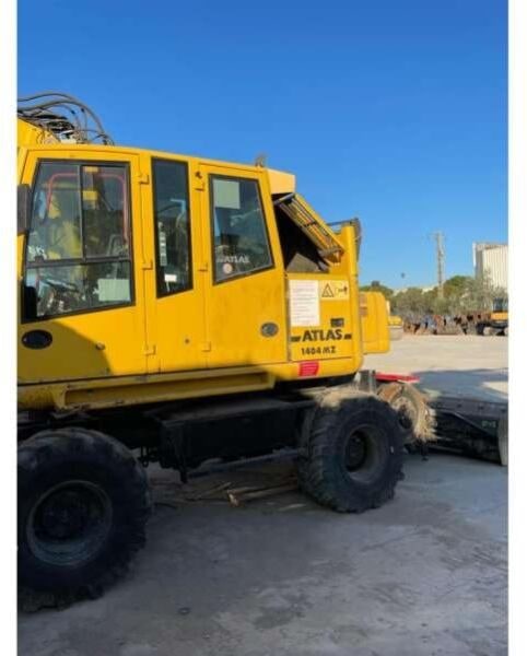 2015 Atlas 1404 M Z wheel excavator side view