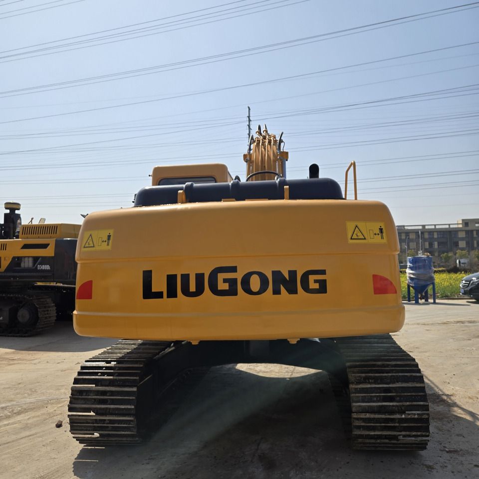 2020 LiuGong 922D excavator rear view 2020 LiuGong 922D excavator rear view