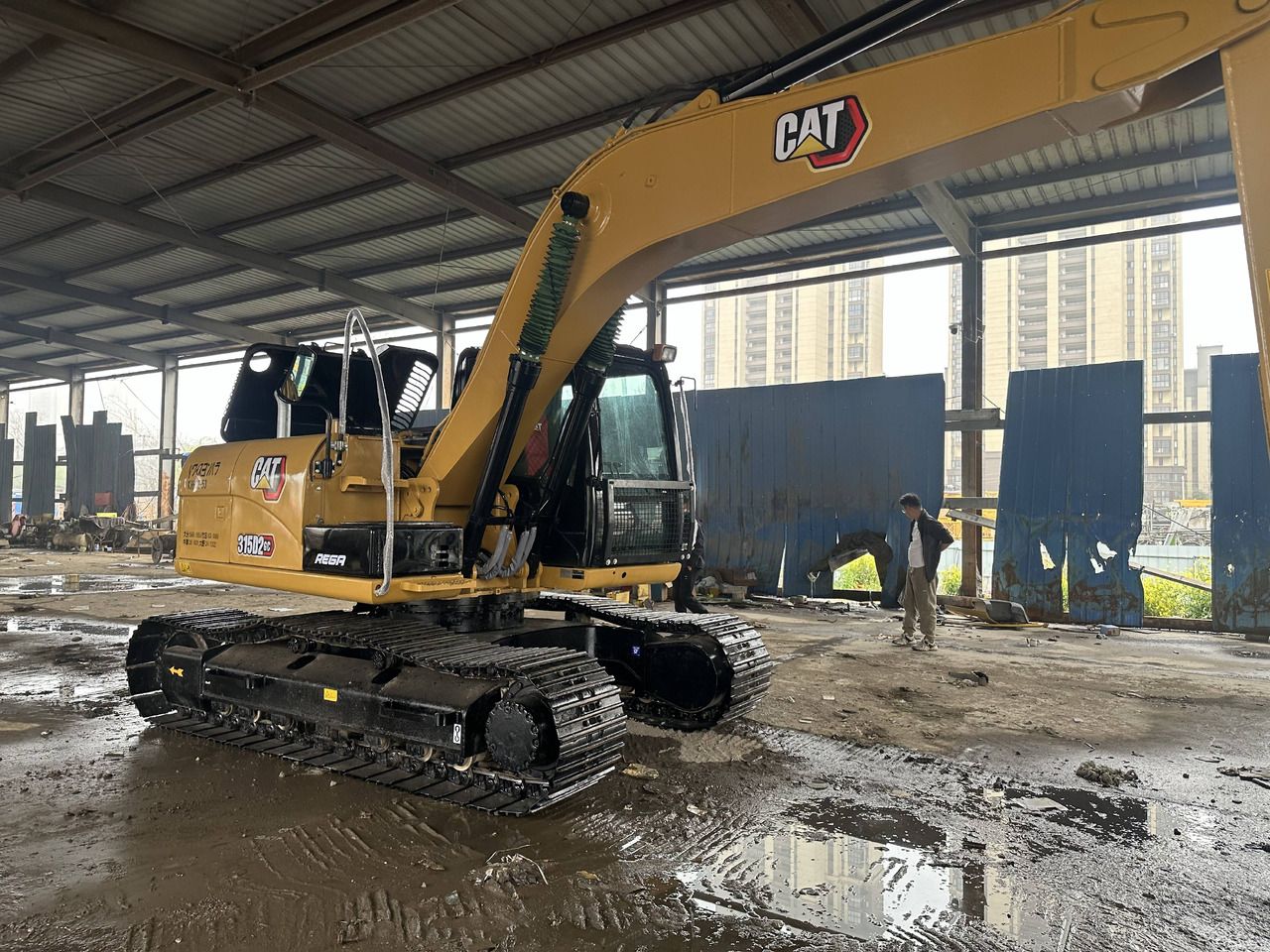 2020 Caterpillar 315D crawler excavator, side view 2020 Caterpillar 315D crawler excavator, side view